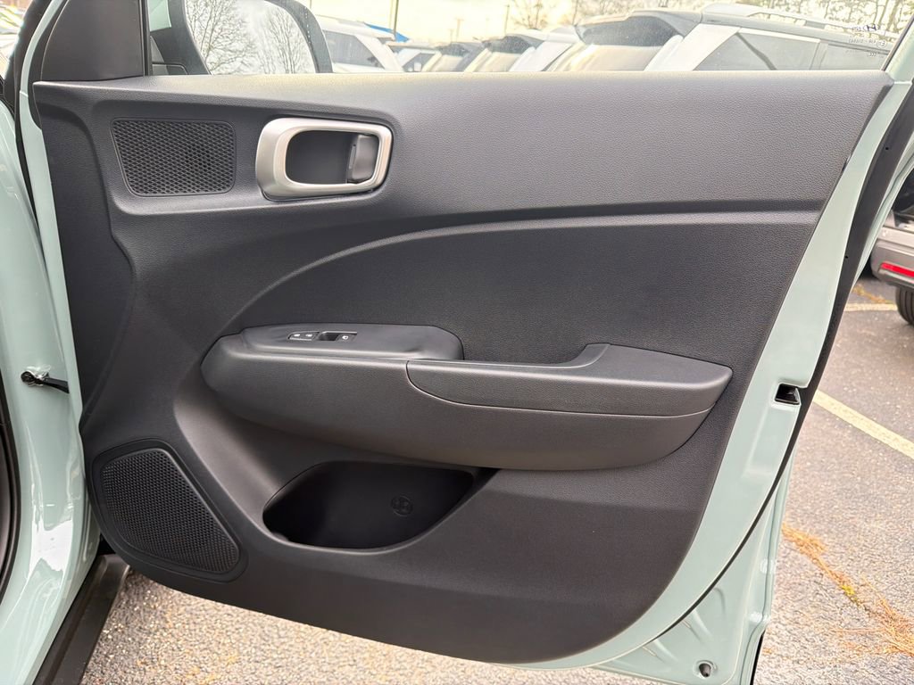 New 2026 Hyundai Venue SE image 14