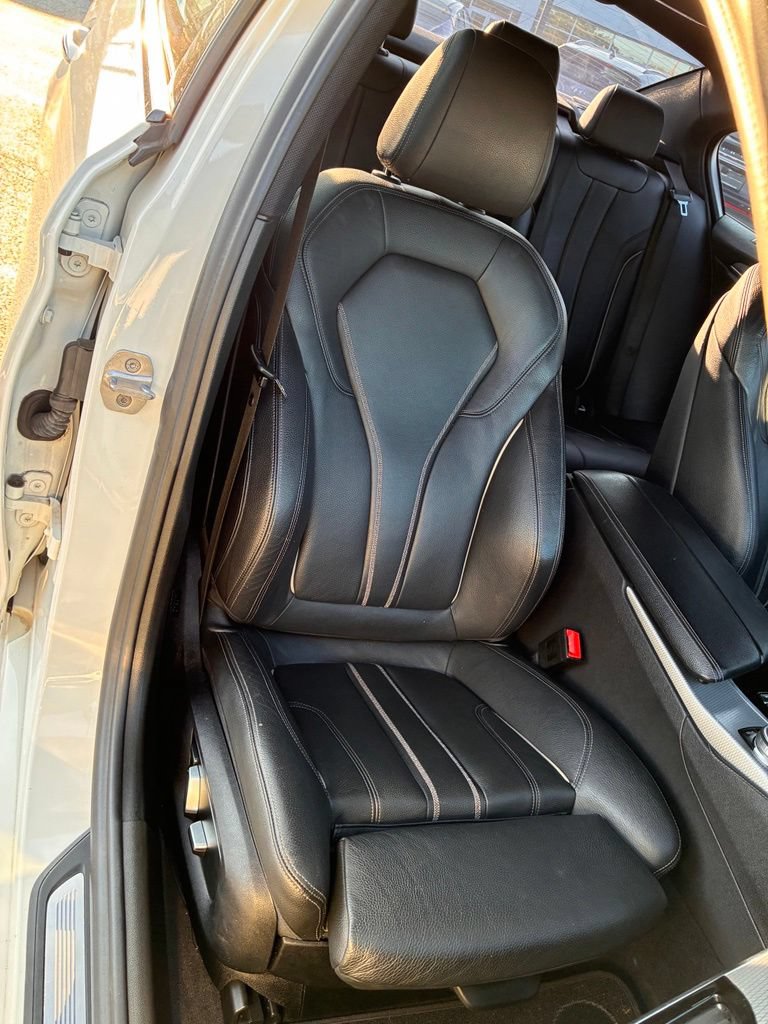 Used 2018 BMW 530i xDrive AWD/4WD image 18