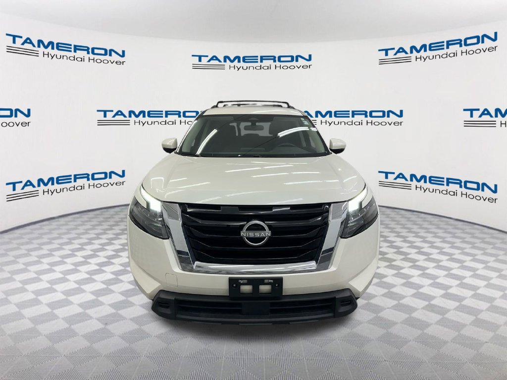 Used 2024 Nissan Pathfinder SV AWD/4WD image 8