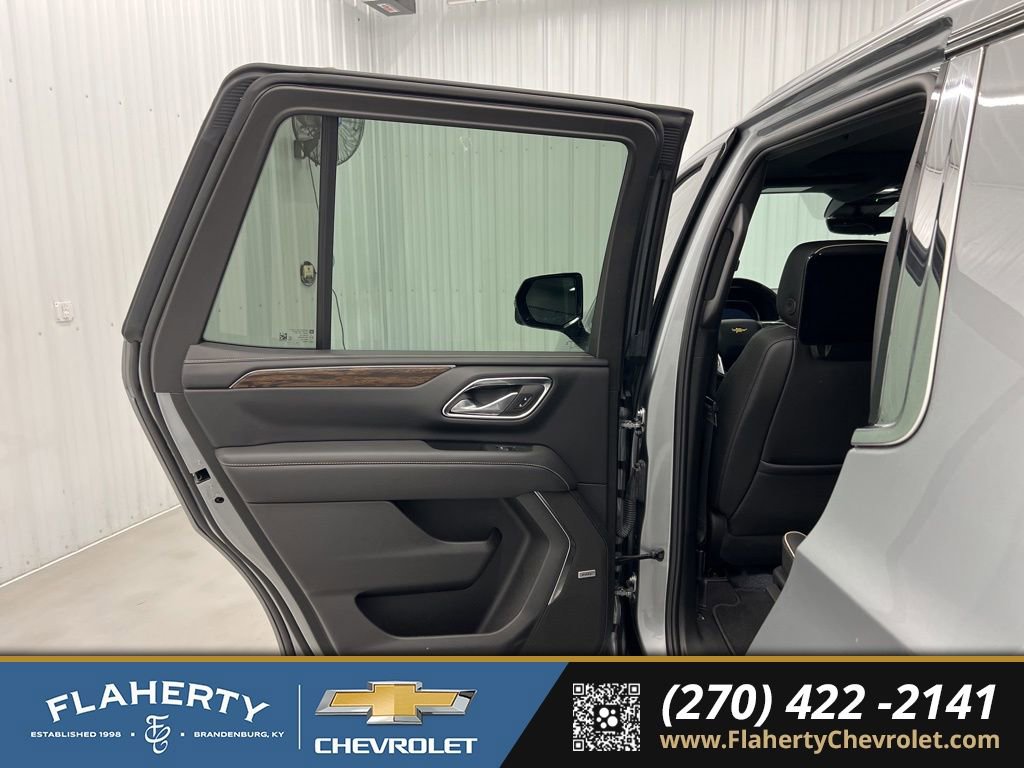 Used 2023 Chevrolet Tahoe Premier w/ Advanced Technology Package image 10