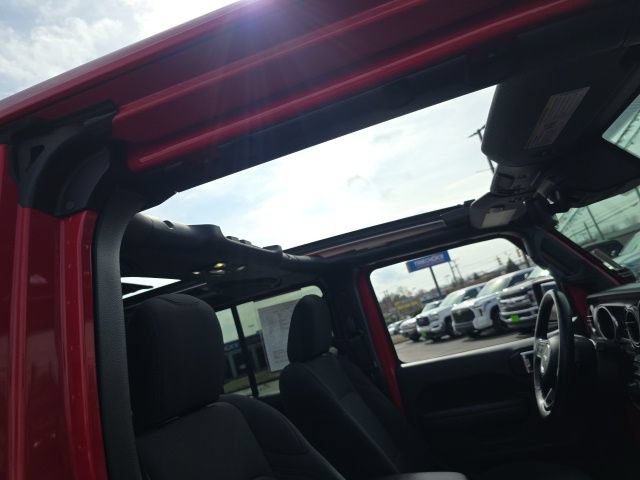 Used 2023 Jeep Wrangler Unlimited Sport w/ Sun And Sound Package AWD/4WD image 42