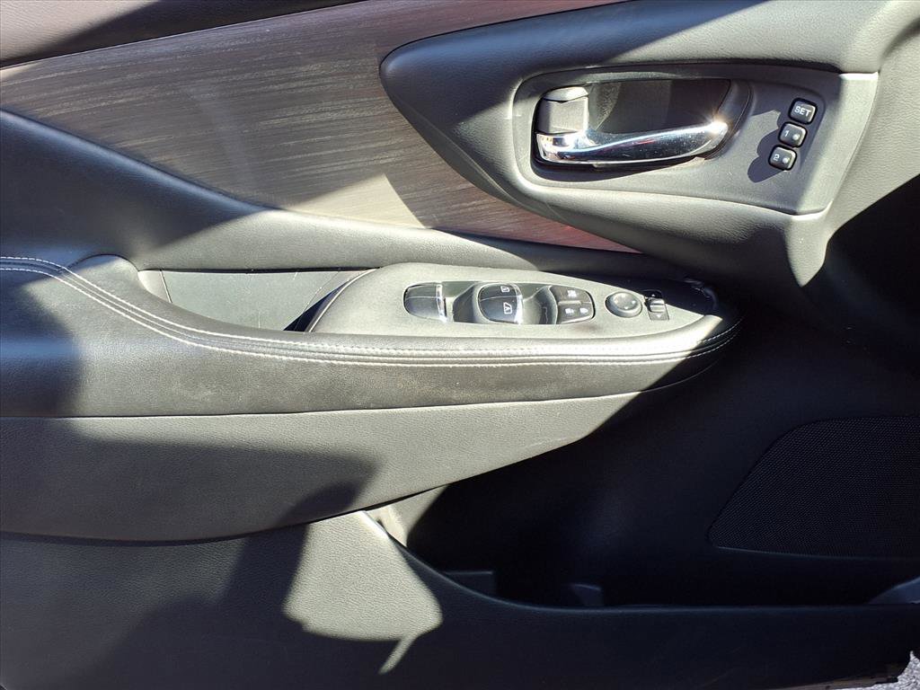 Used 2018 Nissan Murano Platinum w/ Cargo Package image 21