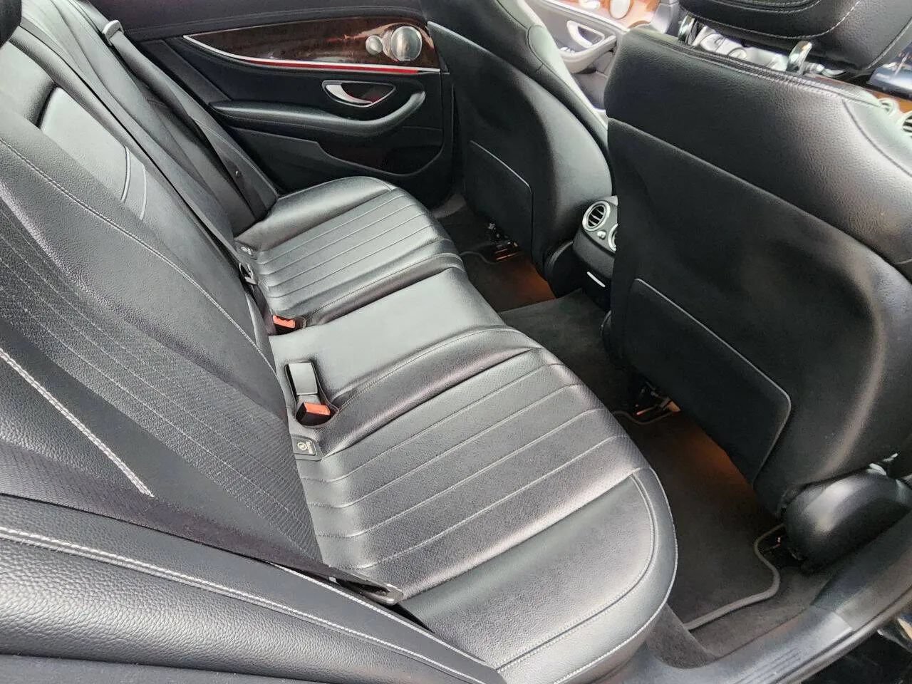 Used 2017 Mercedes-Benz E 300 4MATIC image 15