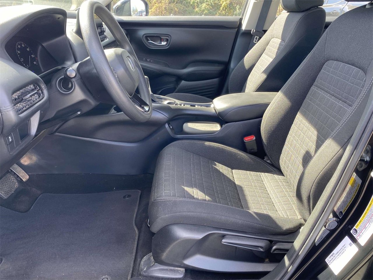 Used 2023 Honda HR-V LX image 13