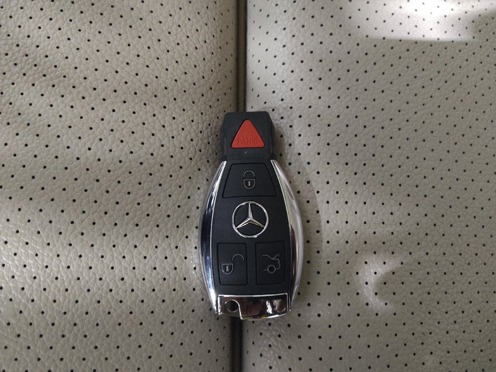 Used 2019 Mercedes-Benz GLC 300 4MATIC w/ Premium Package image 32