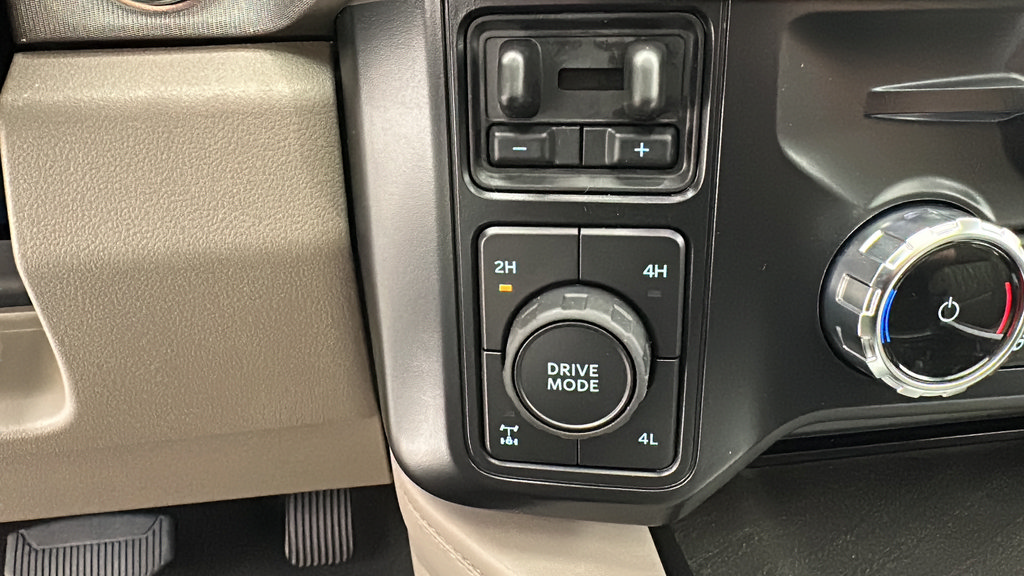 New 2026 Ford F250 Platinum w/ Platinum Plus Package AWD/4WD image 19