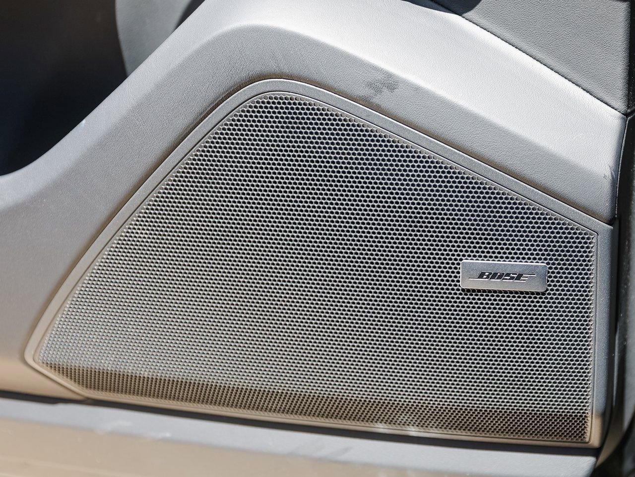 Certified 2025 Porsche Cayenne Turbo image 22