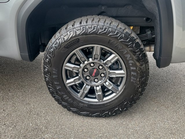 Used 2026 GMC Sierra 1500 AT4X w/ LPO, Black Badging Package AWD/4WD image 10