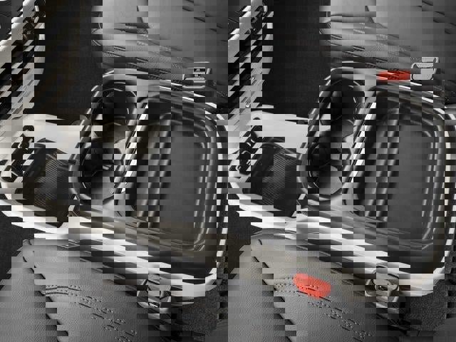 Used 2017 Chrysler Pacifica Limited image 15