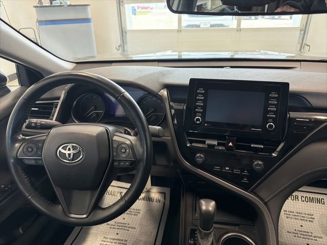 Used 2021 Toyota Camry SE AWD/4WD image 18