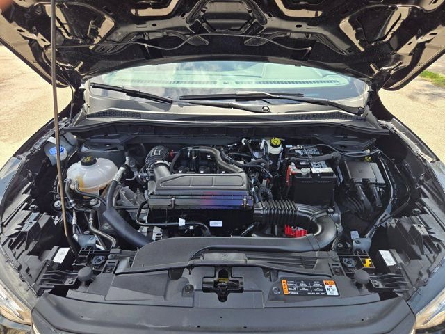 Used 2025 Ford Escape ST-Line FWD image 30