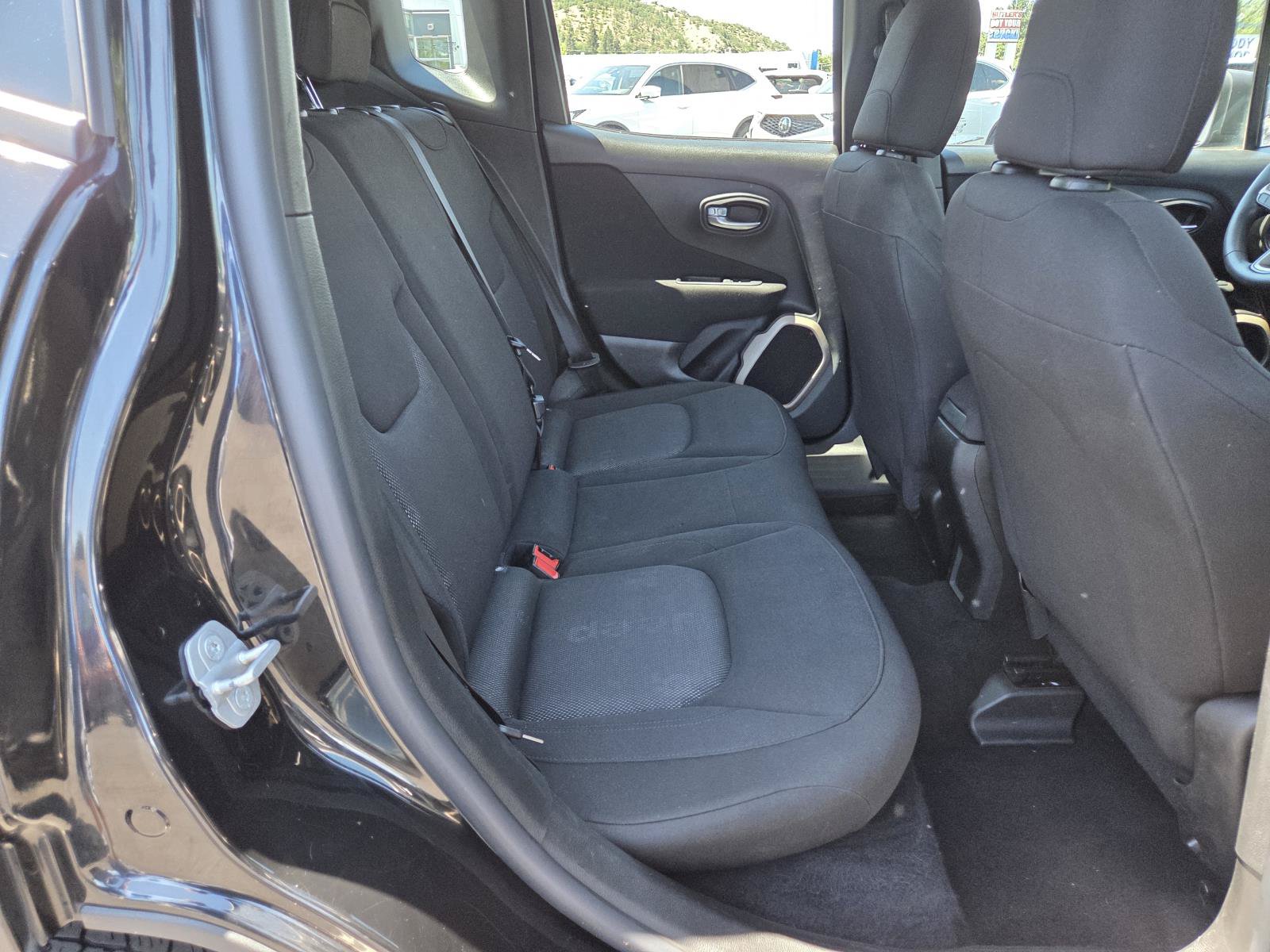 Used 2016 Jeep Renegade Sport w/ Power & Air Group FWD image 18
