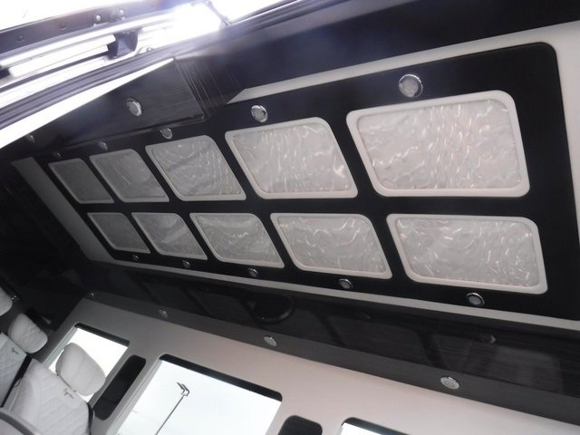 Used 2023 Mercedes-Benz Sprinter 3500 w/ Parking Package image 16