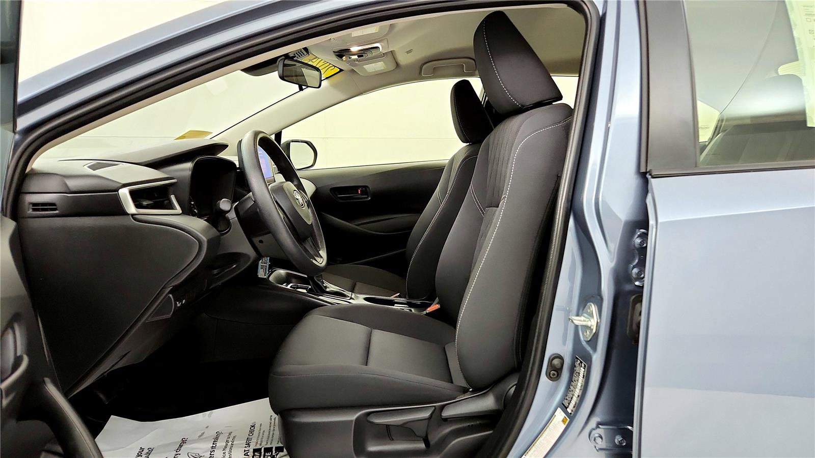 Certified 2024 Toyota Corolla LE image 25