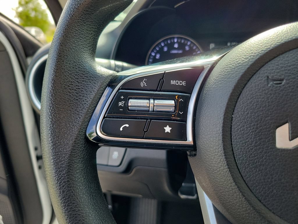 Used 2023 Kia Forte LXS FWD image 22
