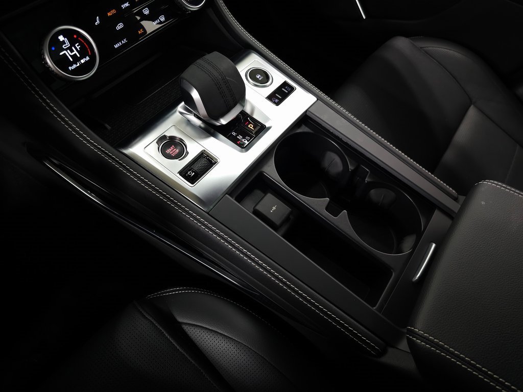 Certified 2025 Jaguar F-PACE R-Dynamic S image 30