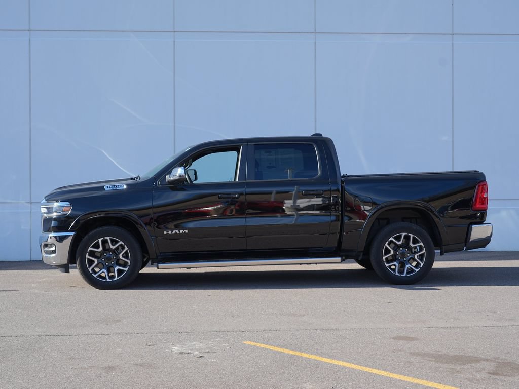 Used 2025 RAM 1500 Laramie AWD/4WD image 6