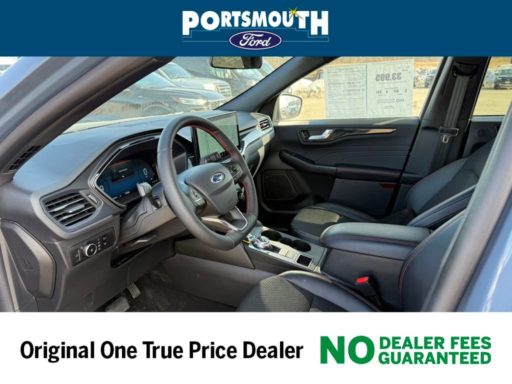 Used 2025 Ford Escape ST-Line Select w/ Tech Pack #2 image 4