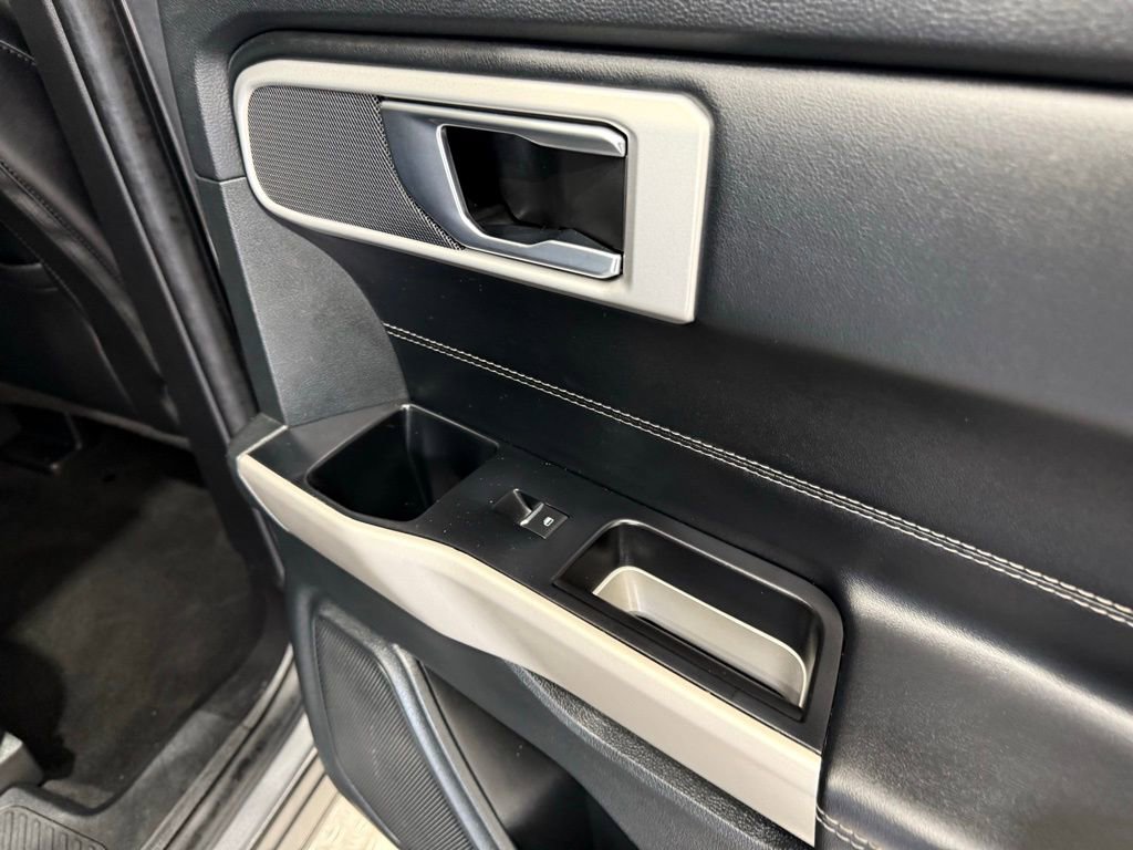 Used 2022 Ford Explorer XLT w/ Equipment Group 202A image 29