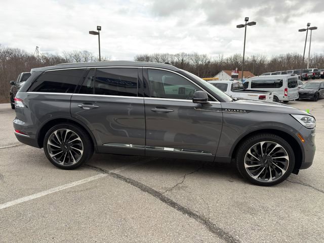 Used 2023 Lincoln Aviator Reserve w/ Equipment Group 201A image 8