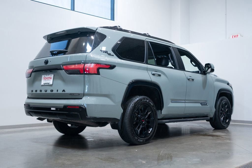 Certified 2025 Toyota Sequoia Platinum w/ TRD Off-Road Package AWD/4WD image 9