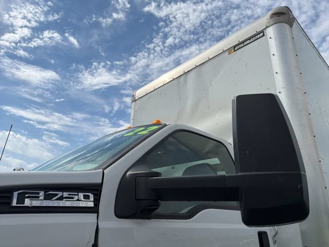 Used 2022 Ford F750 2WD Regular Cab Super Duty image 16
