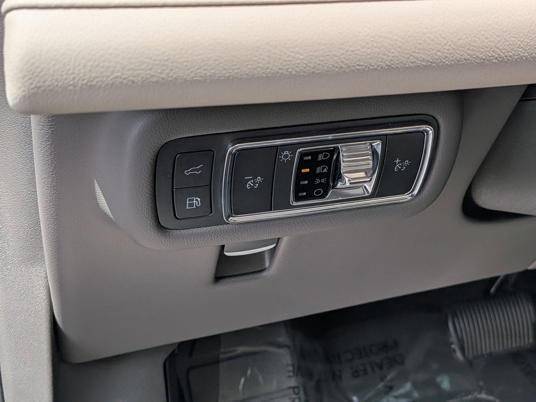 Used 2025 Lincoln Nautilus Reserve AWD/4WD image 15