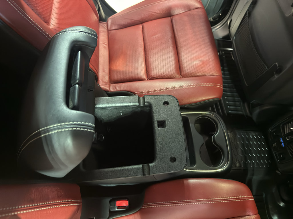 Used 2018 Dodge Durango SRT w/ SRT Interior Appearance Group AWD/4WD image 30
