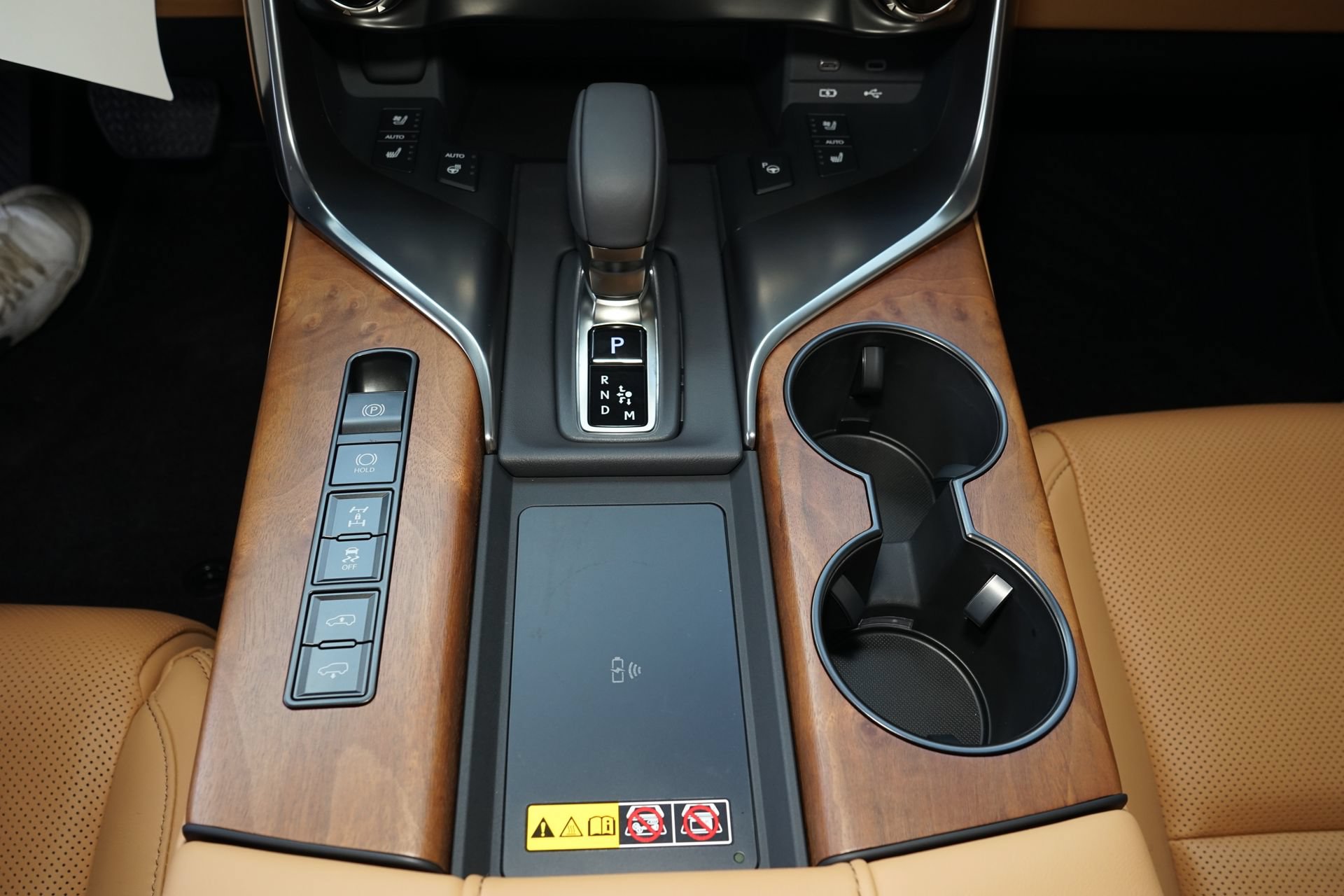 Used 2026 Lexus LX 700h Luxury AWD/4WD image 19