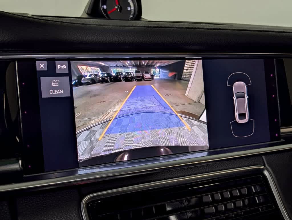 Used 2021 Porsche Panamera RWD image 30