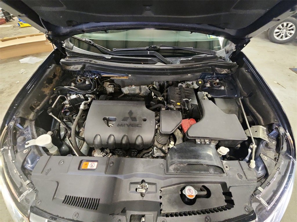 Used 2019 Mitsubishi Outlander ES image 27