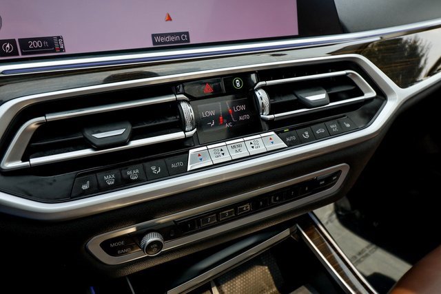 Used 2020 BMW X7 xDrive40i w/ Premium Package image 15