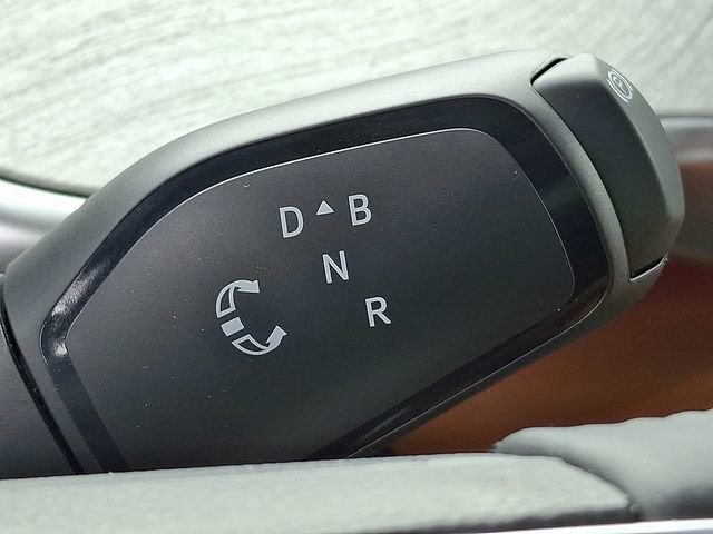 New 2025 Volkswagen ID. Buzz Pro S RWD image 10