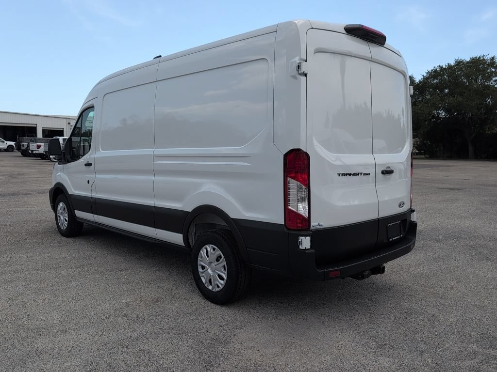 New 2026 Ford Transit 250 148 Medium Roof w/ Exterior Upgrade Package RWD image 5