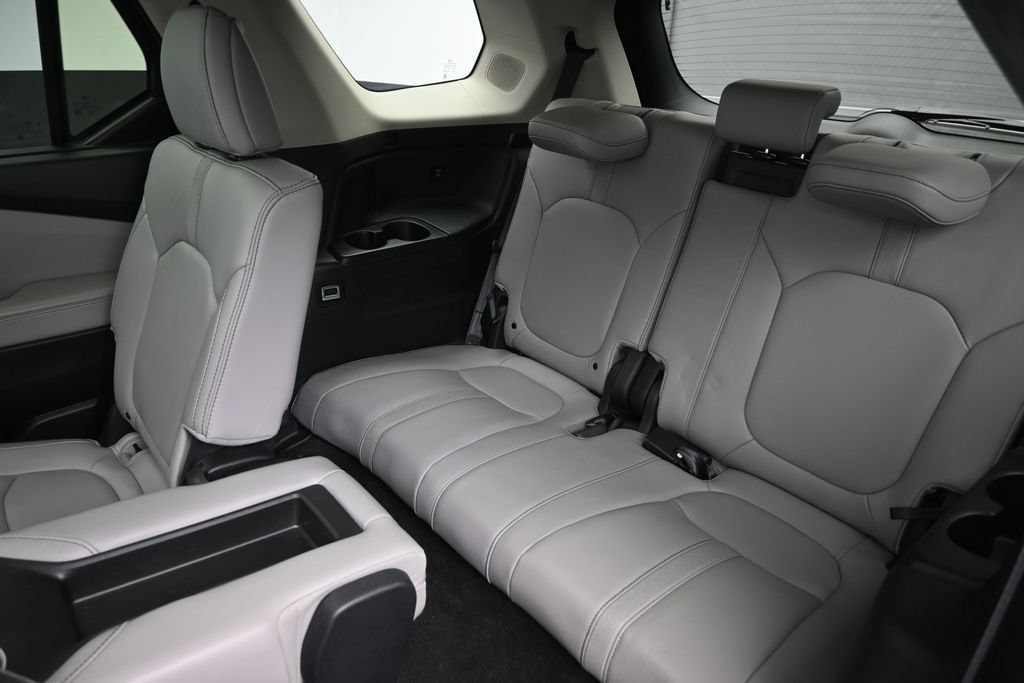 Certified 2024 Honda Pilot Touring image 15