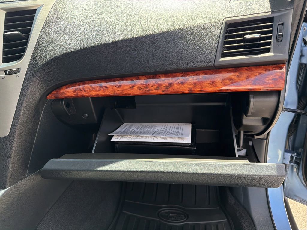 Used 2011 Subaru Outback 2.5i Limited AWD/4WD image 37
