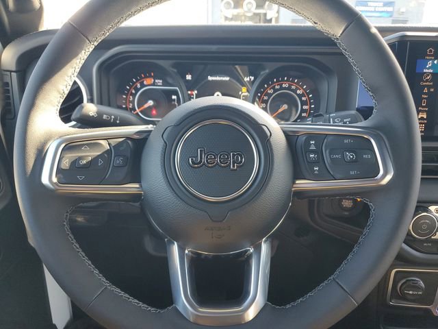 New 2026 Jeep Wrangler Unlimited Sahara AWD/4WD image 22