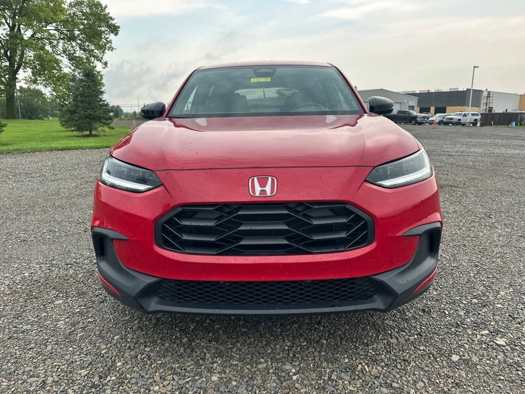 Used 2025 Honda HR-V Sport image 2