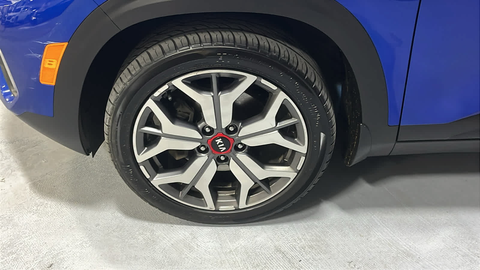 Used 2021 Kia Seltos SX w/ SX Sunroof Package AWD/4WD image 8