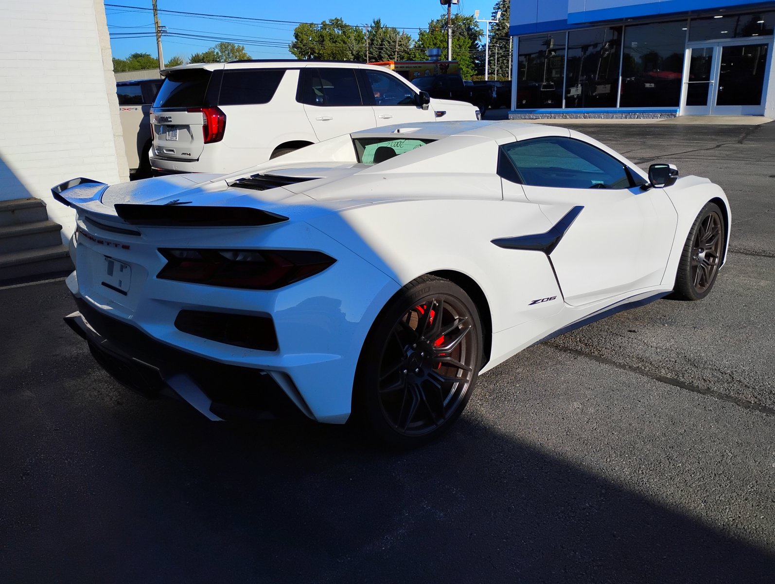 Used 2024 Chevrolet Corvette Z06 w/ Stealth Interior Trim Package RWD image 5