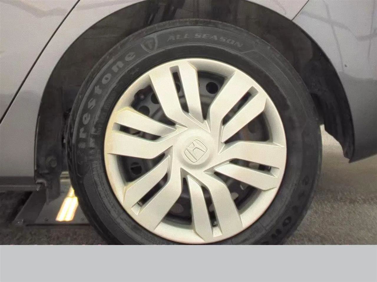 Used 2017 Honda Fit LX image 12