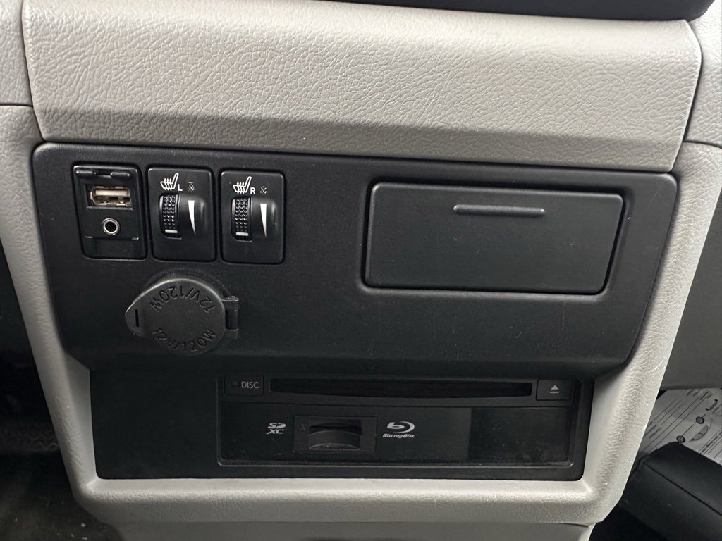 Used 2009 Toyota Sienna XLE image 35