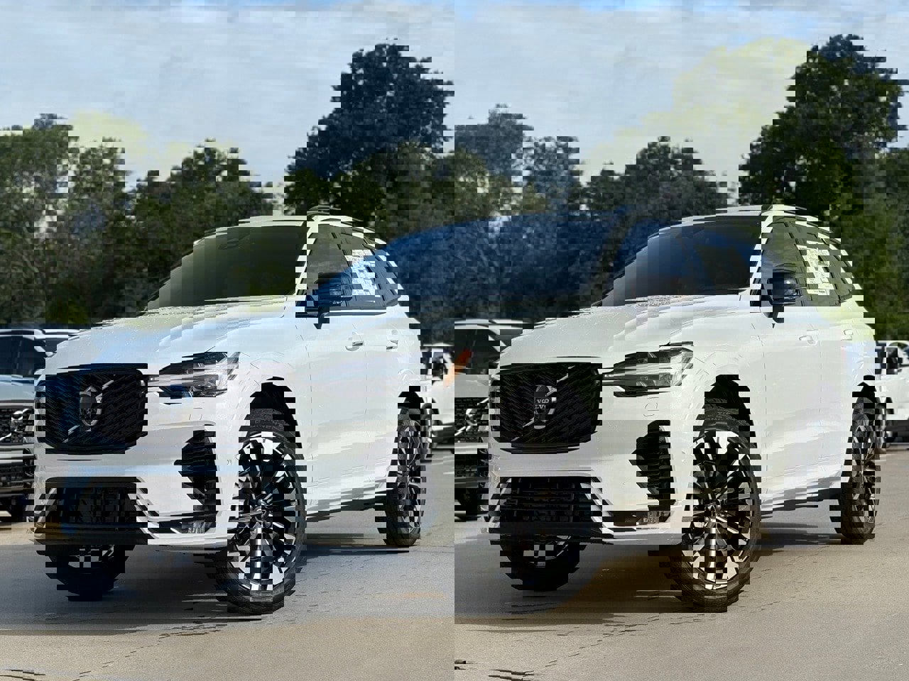 New 2026 Volvo XC60 B5 Plus w/ Protection Package Premier