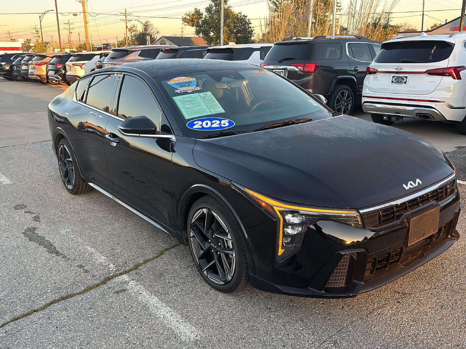 Used 2025 Kia K4 GT-Line w/ GT-Line Sunroof Package FWD image 1