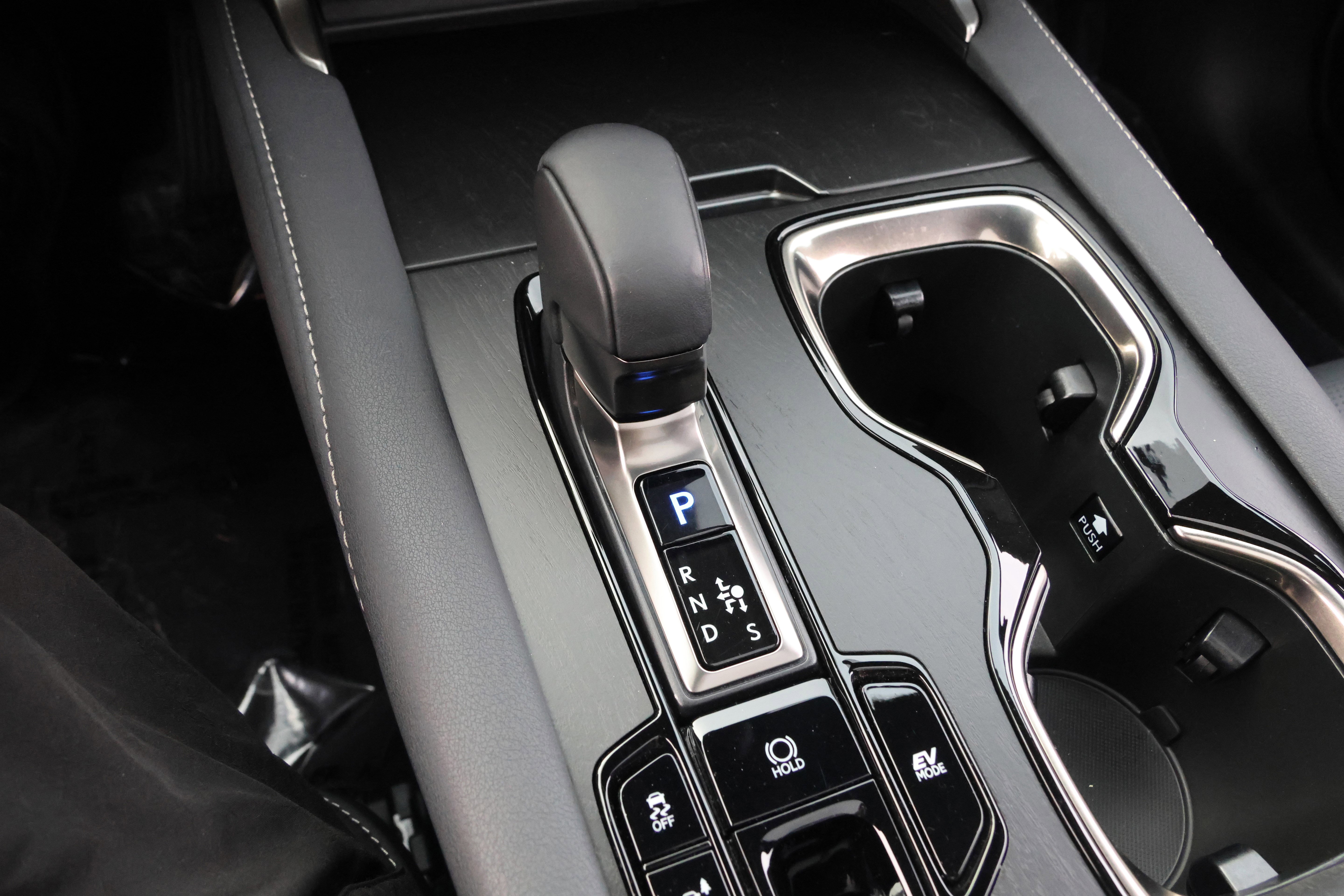 Certified 2024 Lexus RX 350 w/ Convenience Package image 30