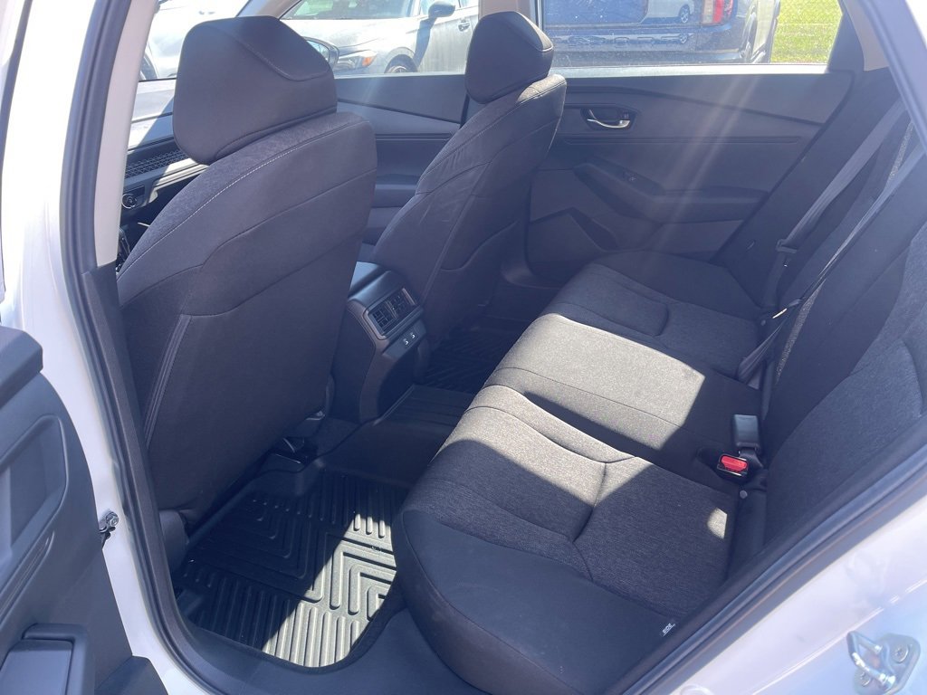 Used 2025 Honda Accord LX image 10