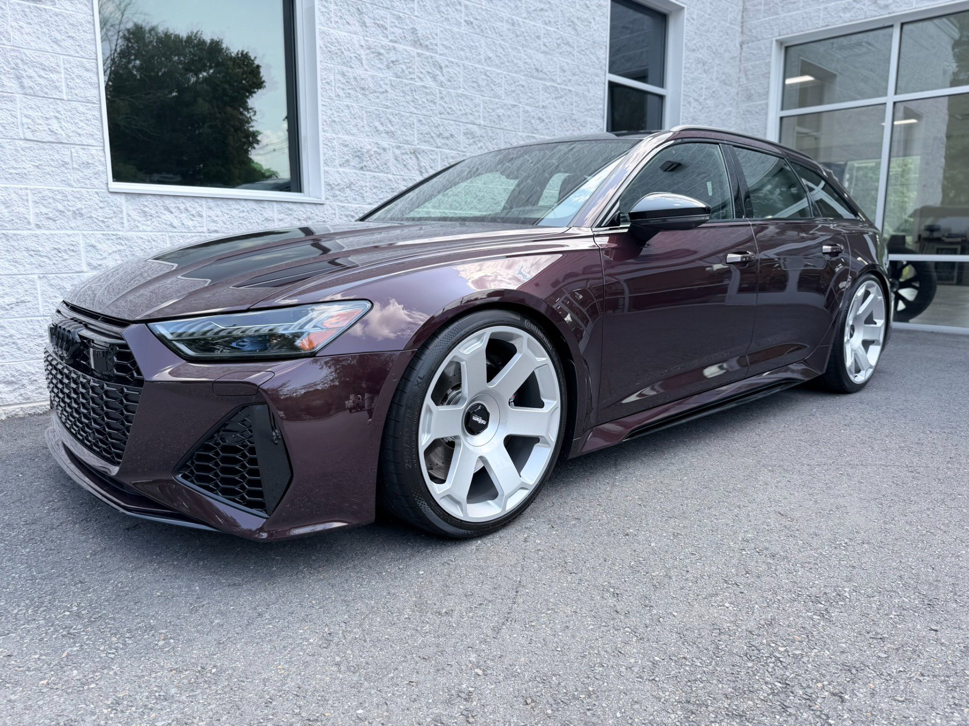 Used 2024 Audi RS 6 performance AWD/4WD image 3