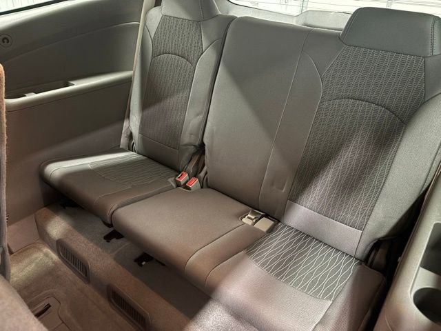 Used 2017 Chevrolet Traverse LS FWD image 8