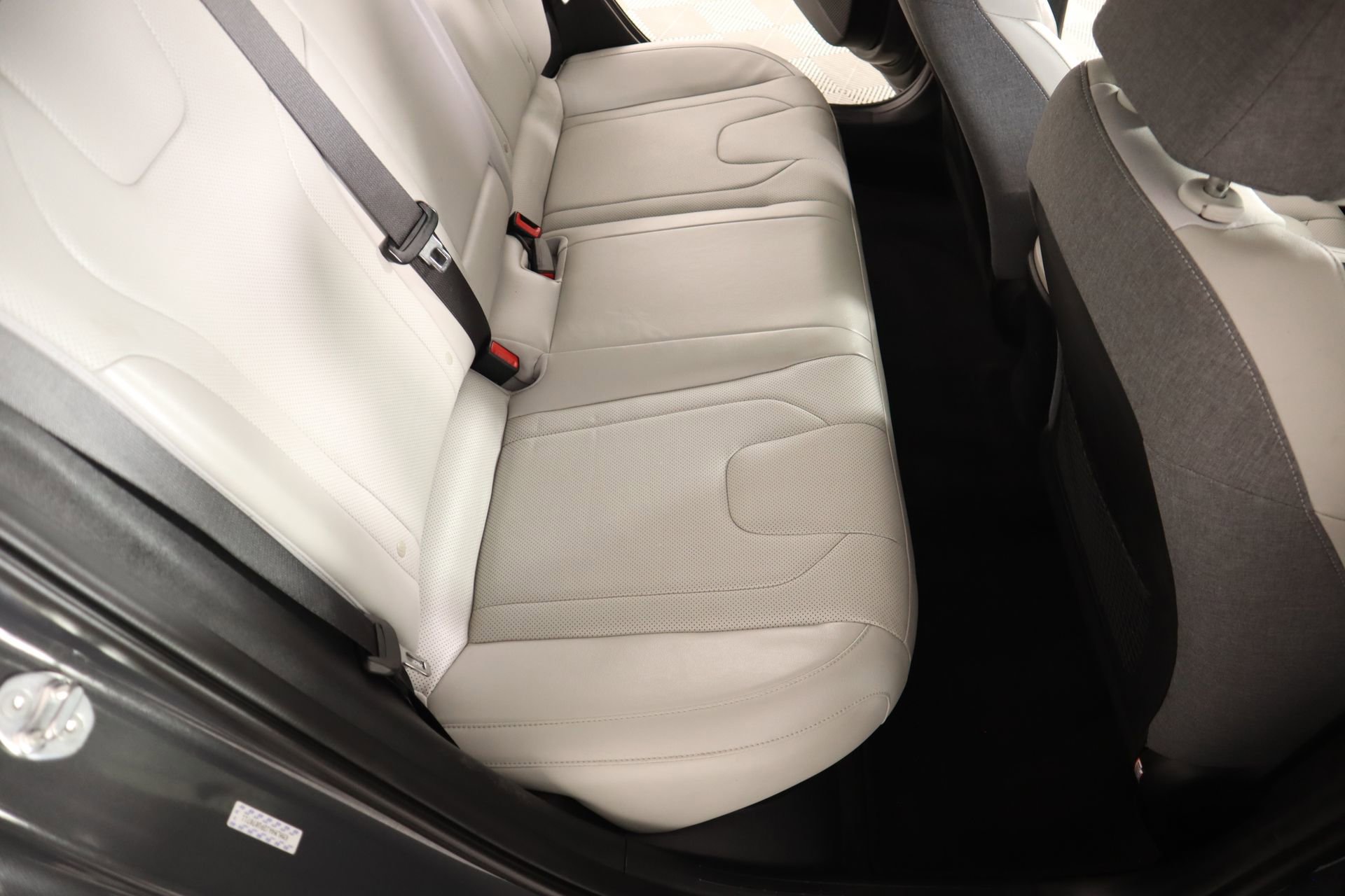 Used 2023 Hyundai Elantra Limited image 15