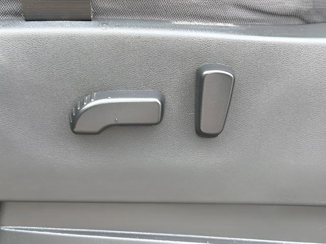 Used 2022 Nissan Frontier SV RWD image 22